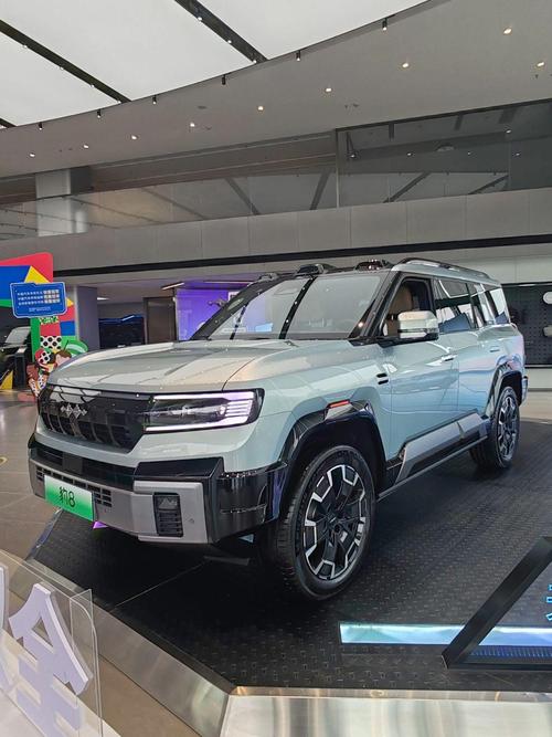 重庆万州区欧浩耀企业管理咨询比亚迪方程豹硬派越野的爆款，英菲尼迪35周年与你共成长